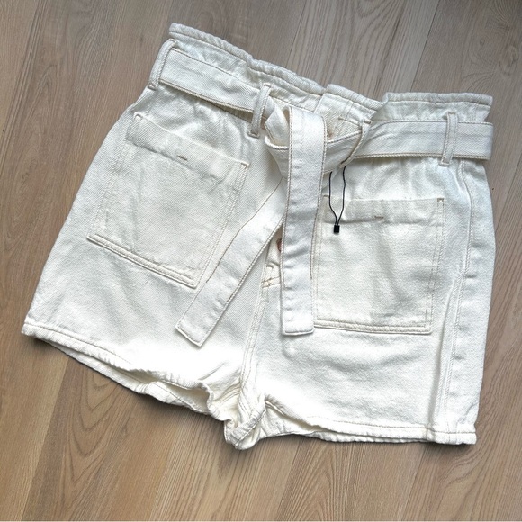 Zara High-Waisted Cream Paperbag Belted Shorts - Picture 1 of 6